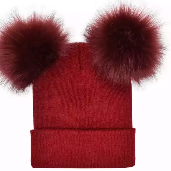 Pom Pom Hat - Picture 2 of 8